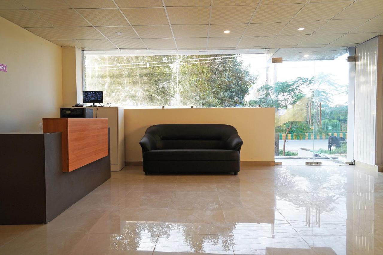Oyo Flagship 77122 Gmd Vasundhara Ghaziabad Exterior photo
