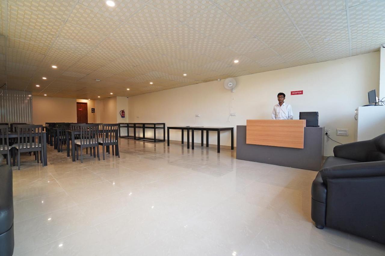Oyo Flagship 77122 Gmd Vasundhara Ghaziabad Exterior photo